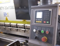 Пресс электрогидравлический листогибочный 30т STALEX W67Y-30x1300 Е21 (101880)