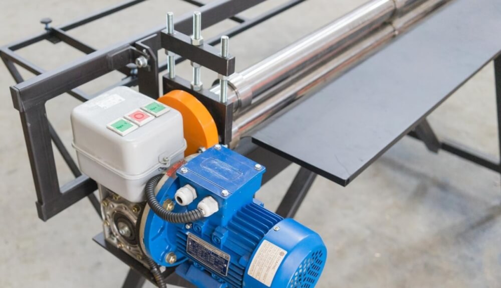 Станок для поперечного раскроя рулонного металла электрический 1250 мм STALEX СПР-1250/3-А (СПР-3)