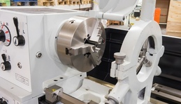 Станок токарно-винторезный STALEX УЦИ C6256/2000