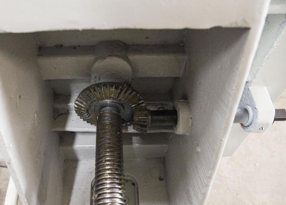 Станок сверлильный тяжелый STALEX MGB63